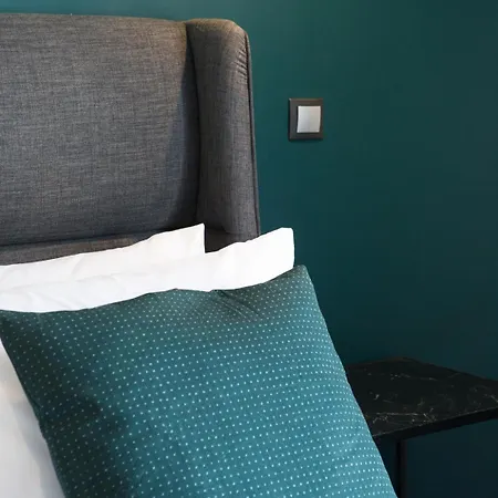 Apartment Modern 2bd Very Spacious Next To Metro Station Athens