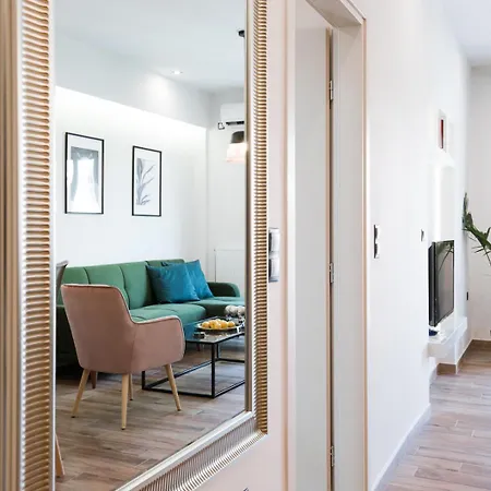 Apartment Modern 2bd Very Spacious Next To Metro Station *