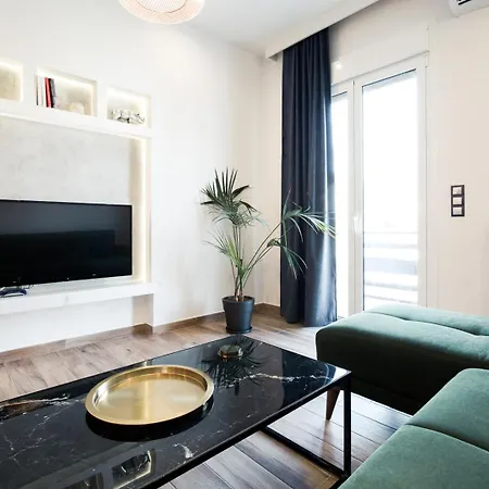 Modern 2bd Very Spacious Next To Metro Station Athens